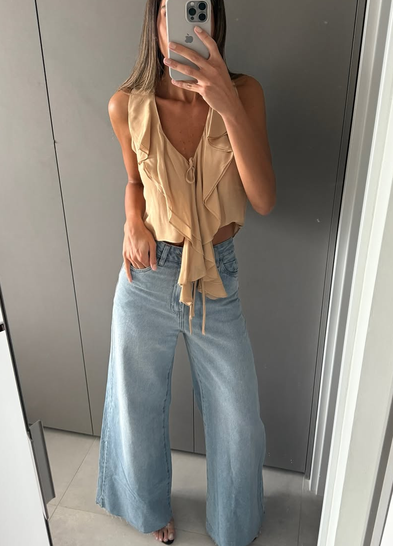 Fashionable Sleeveless and Strapless Light - brown Blouse with Ruffles