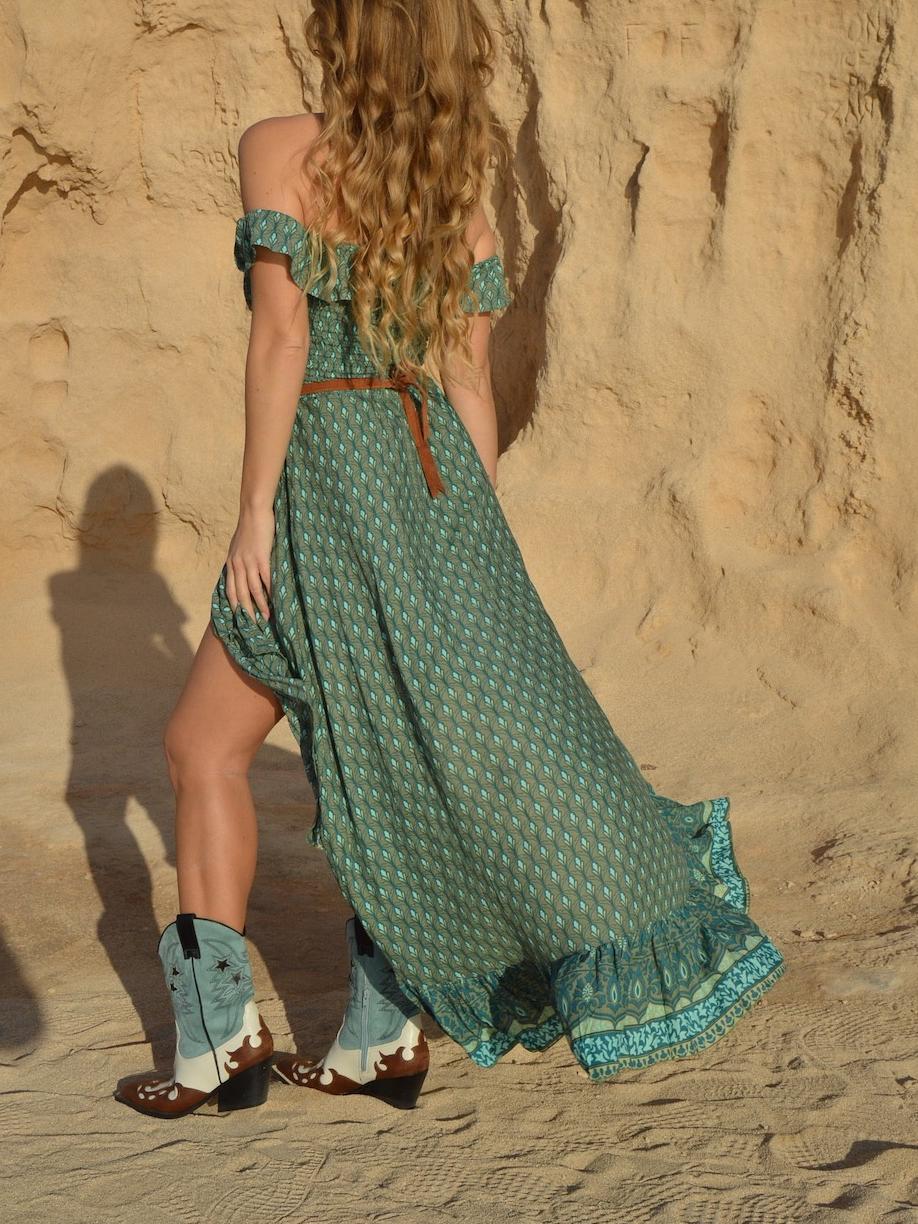 Chic Off - Shoulder Maxi Dress