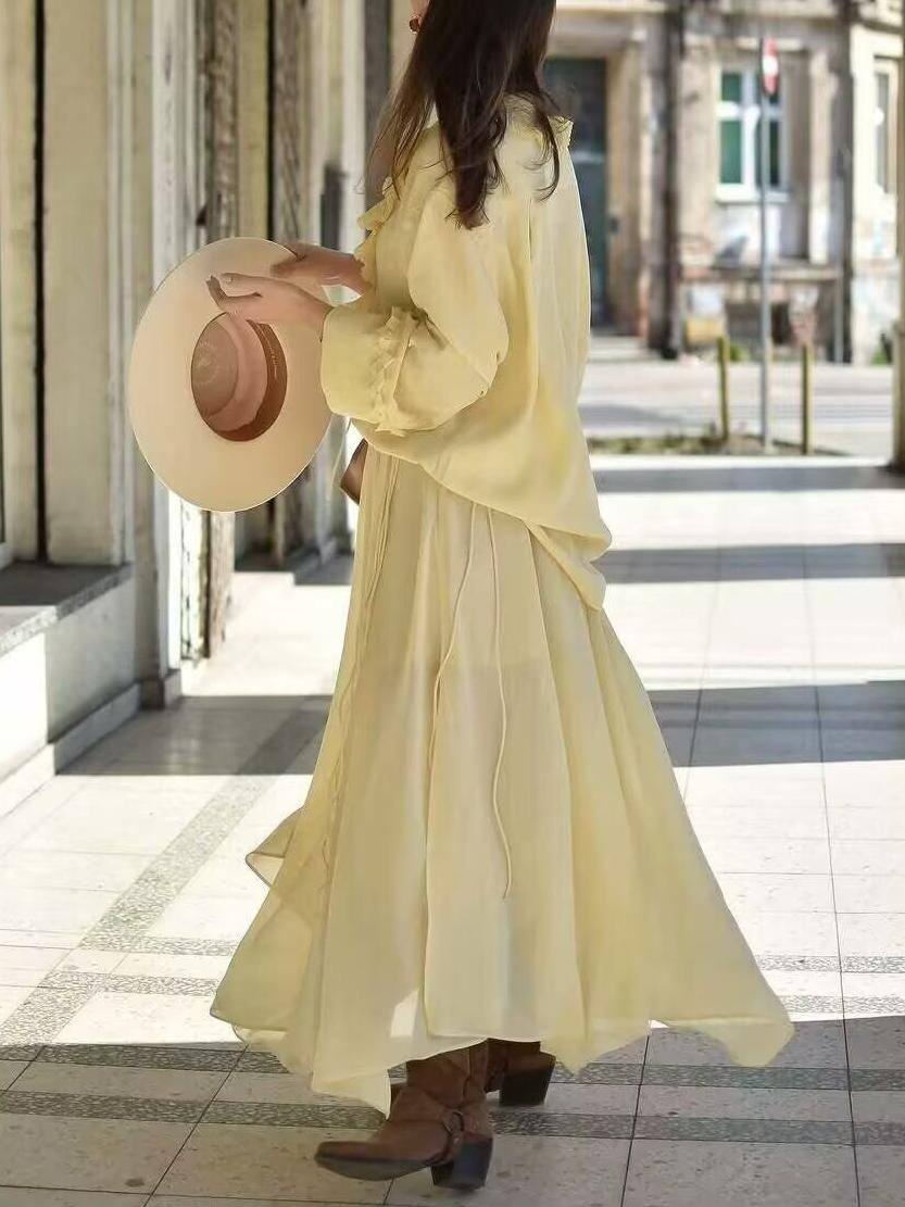 Elegant Light - Yellow Flowy Skirt