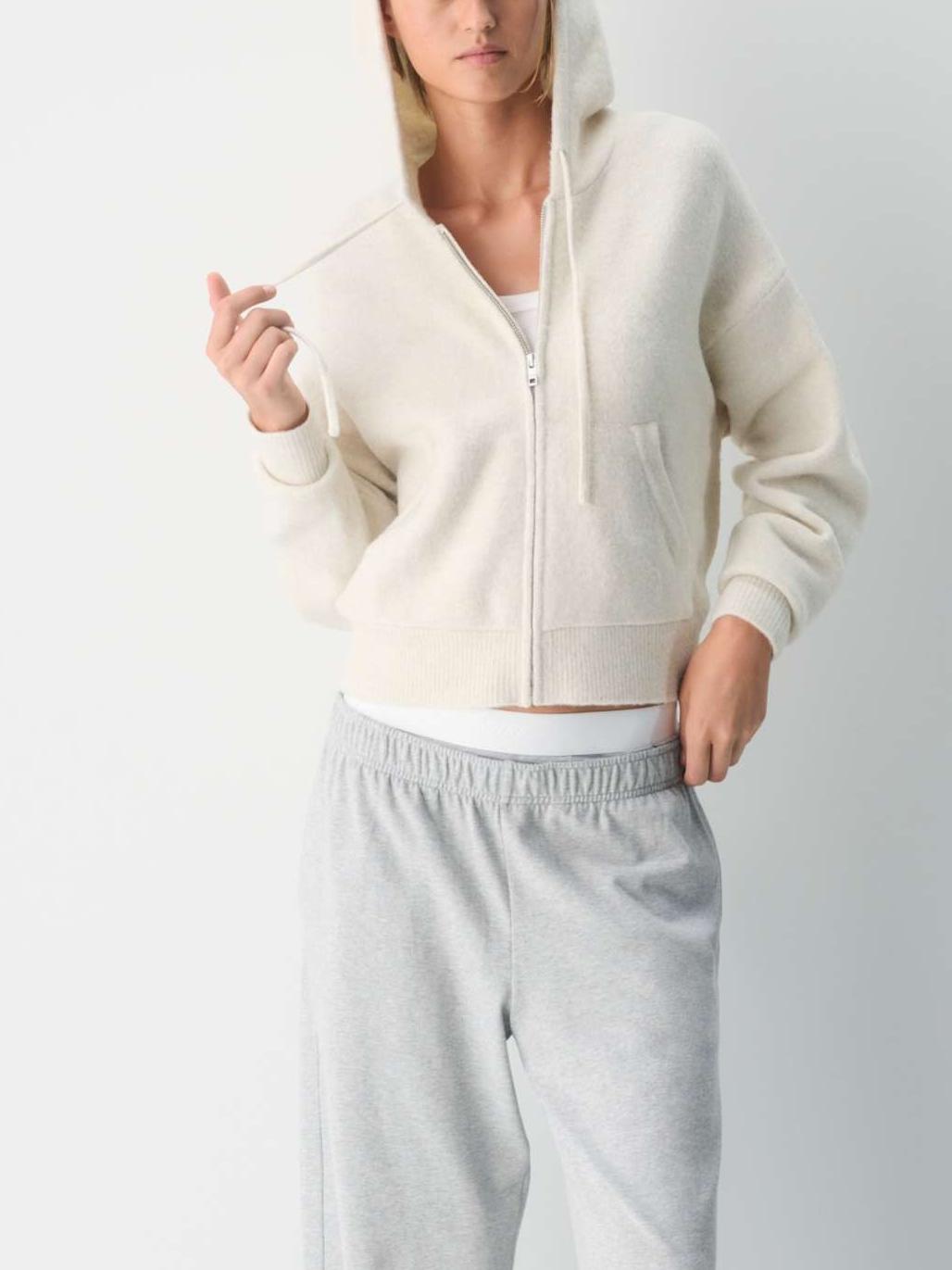 Comfortable Cream - colored Hoodie