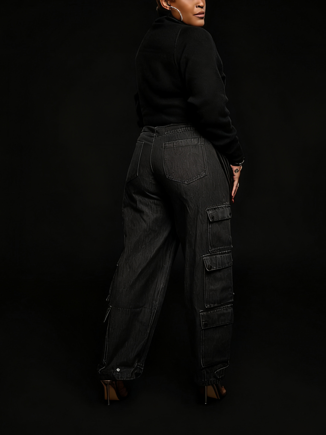 Cropped Crossover Turtleneck
