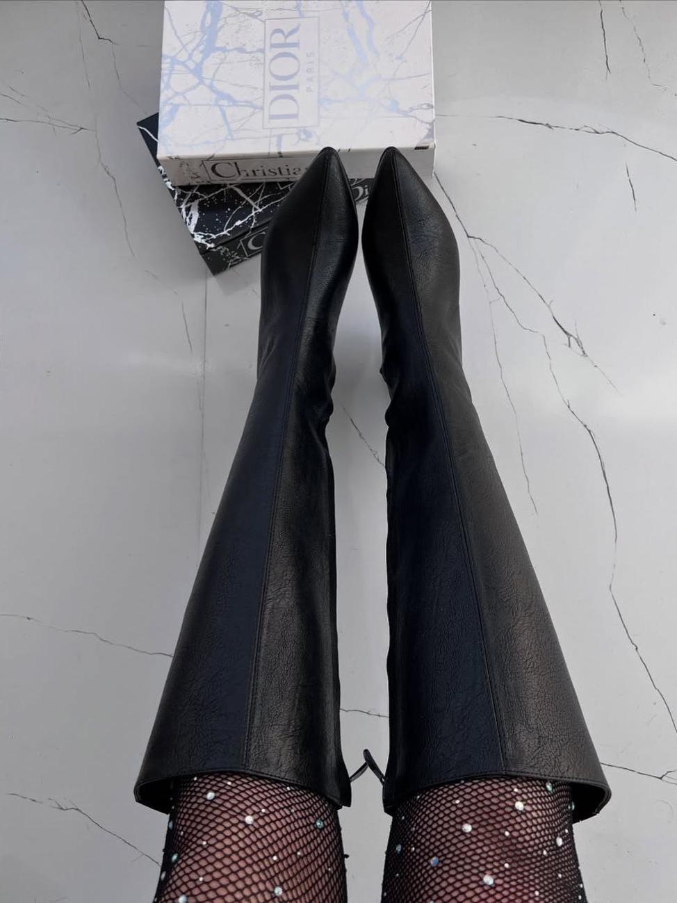 Elegant High - Rise Boots