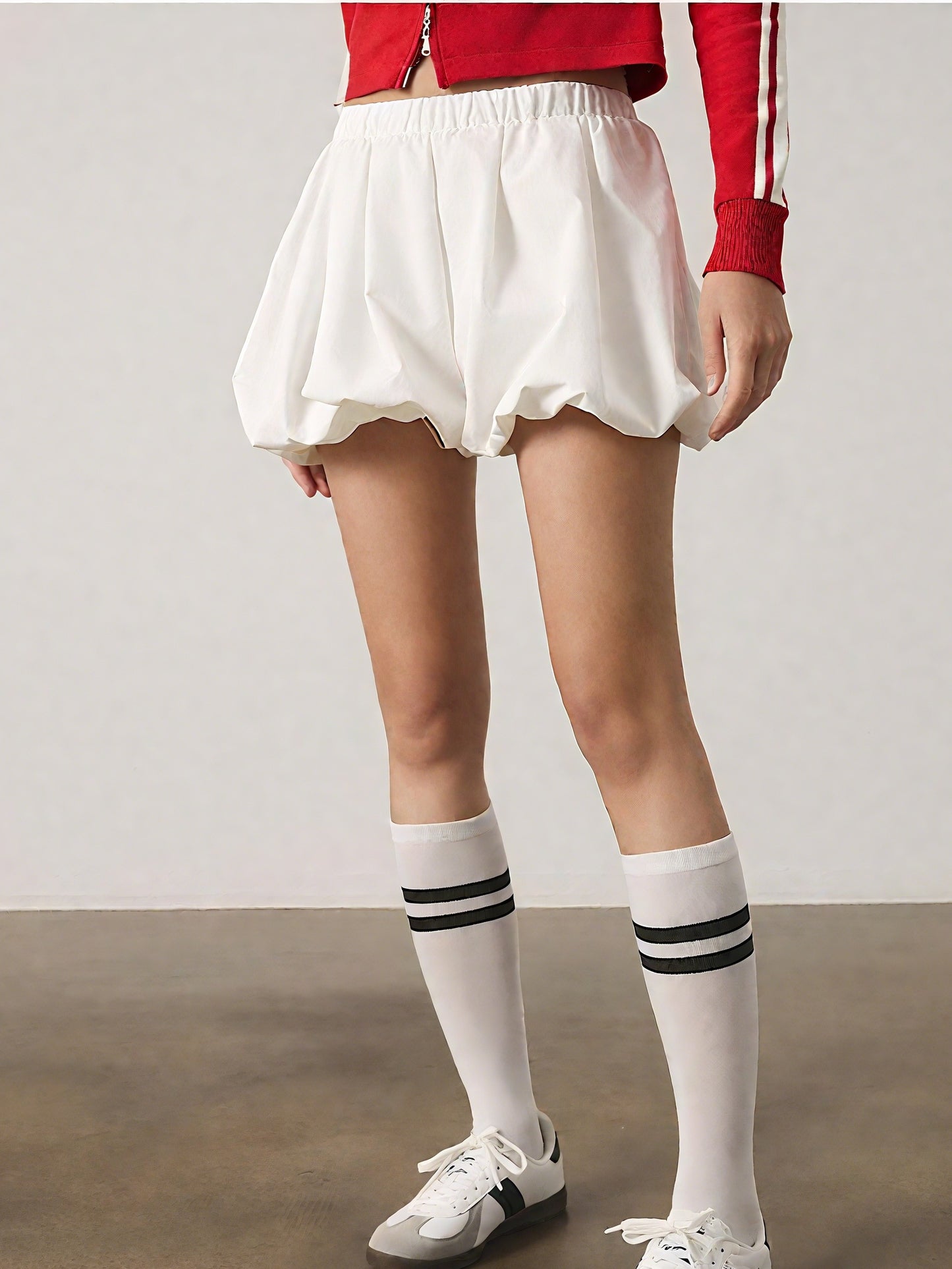 Chic and Comfortable Women's White Balloon Shorts