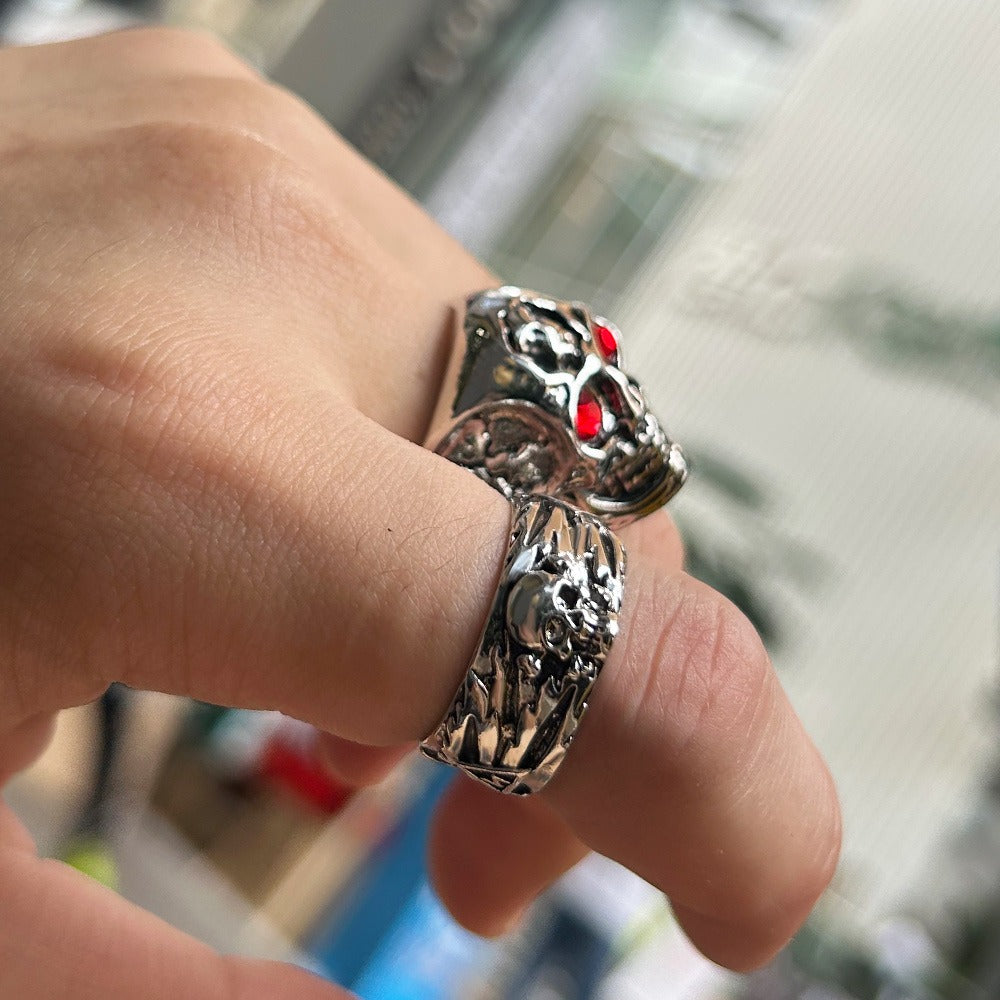 Dark Gothic Skull Ring