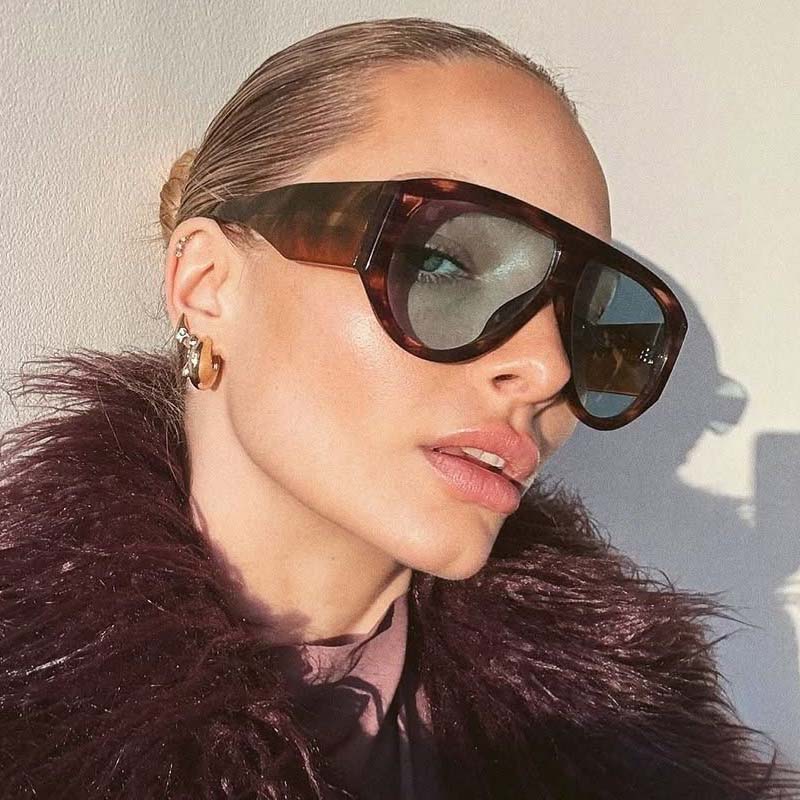 Fashion Wide-brimmed Sunglasses