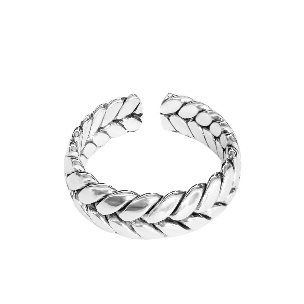 Minimalist & Stylish Luxury Ring