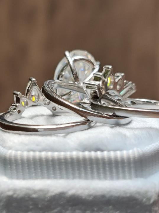 Oval Cut Moissanite Art Deco Ring Set