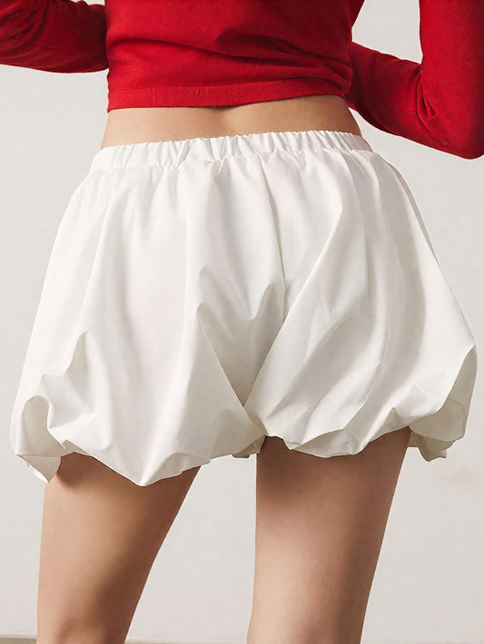 Chic and Comfortable Women's White Balloon Shorts
