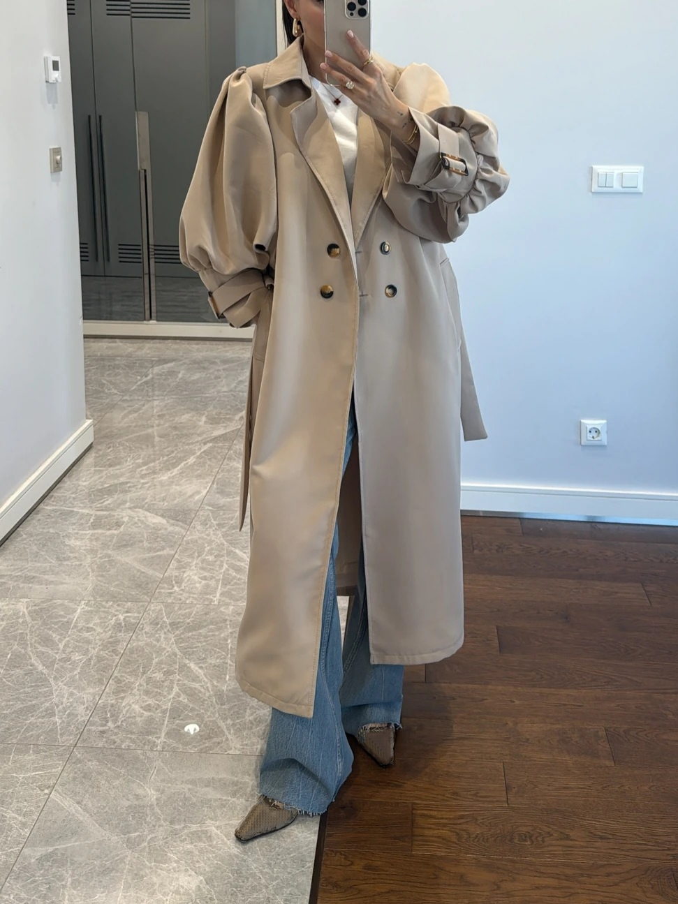 Belted Trench Coat with Sleeve Detailed