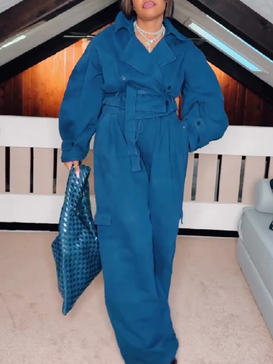 Navy Blue Tooling Modeling Suit