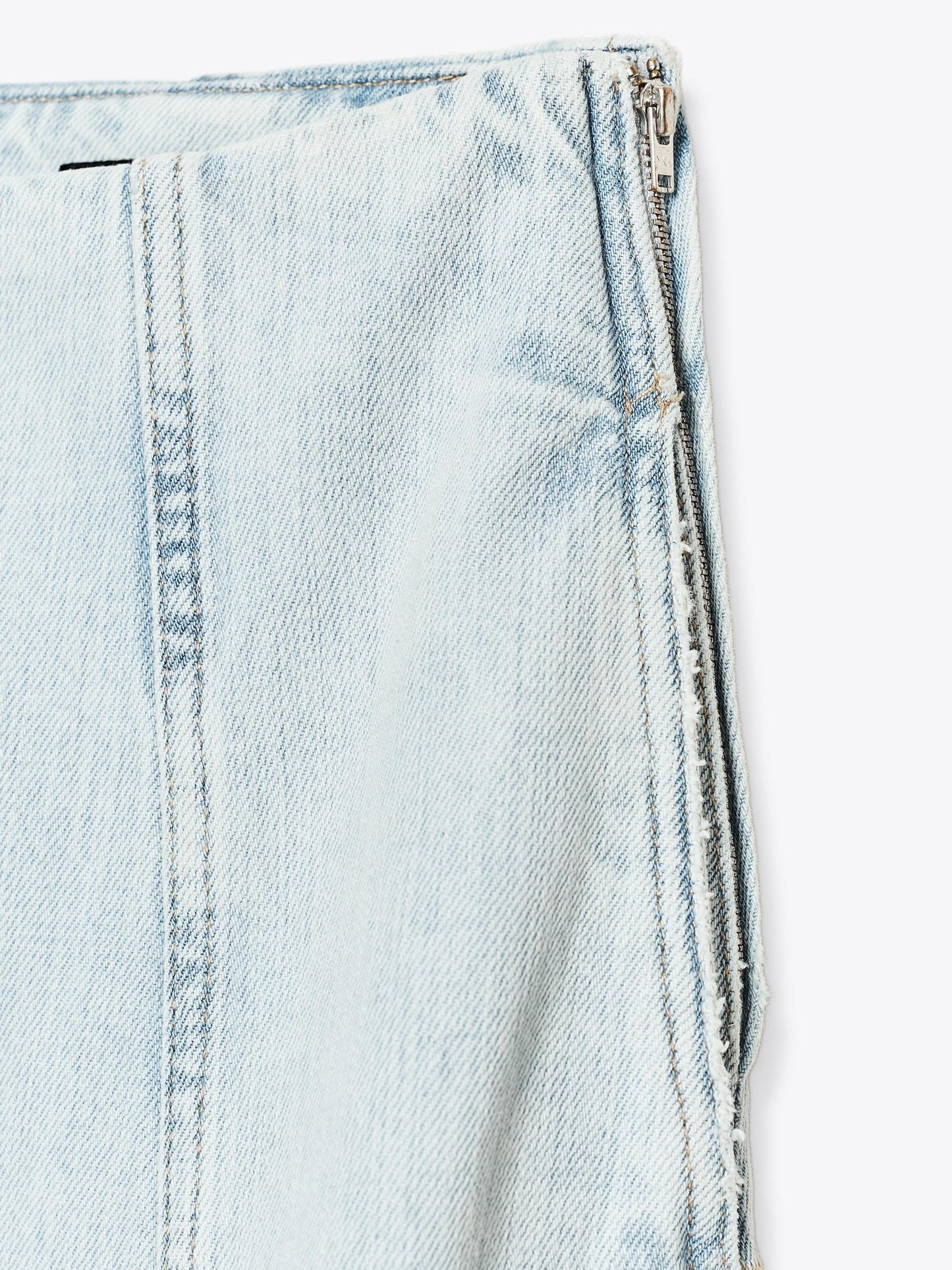 Stylish Light - Wash Wide - Leg Jeans
