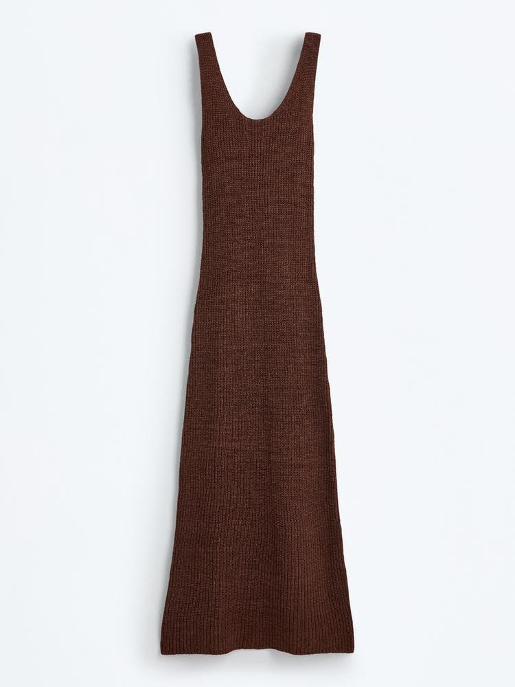 Sleek and Stylish Knit Maxi Dress