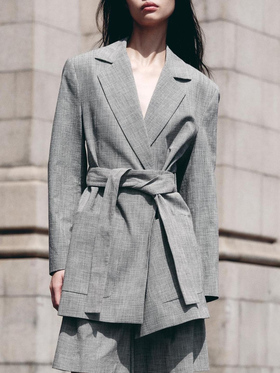 Chic Grey Blazer