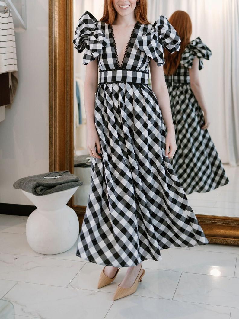 Puff Sleeves and Deep V - Neck Stylish Maxi Dress