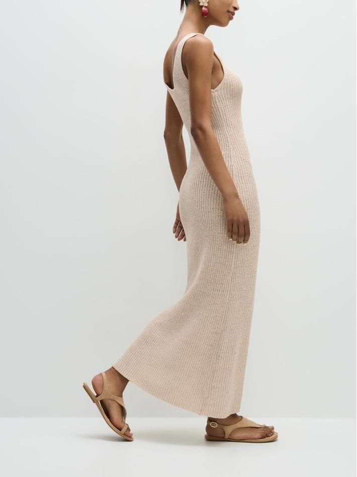 Sleek and Stylish Knit Maxi Dress