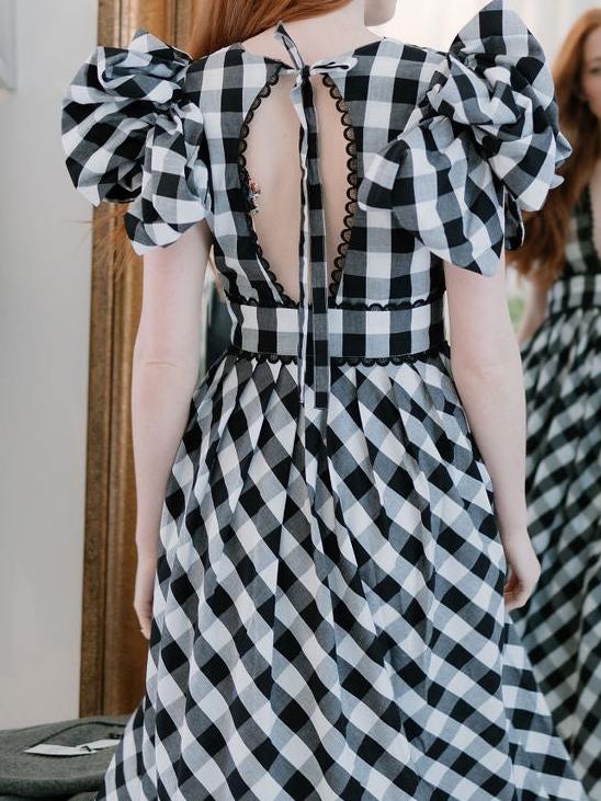 Puff Sleeves and Deep V - Neck Stylish Maxi Dress