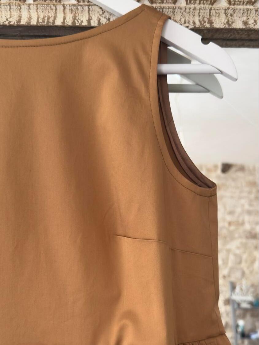 Elegant Sleeveless Dress With Pockets