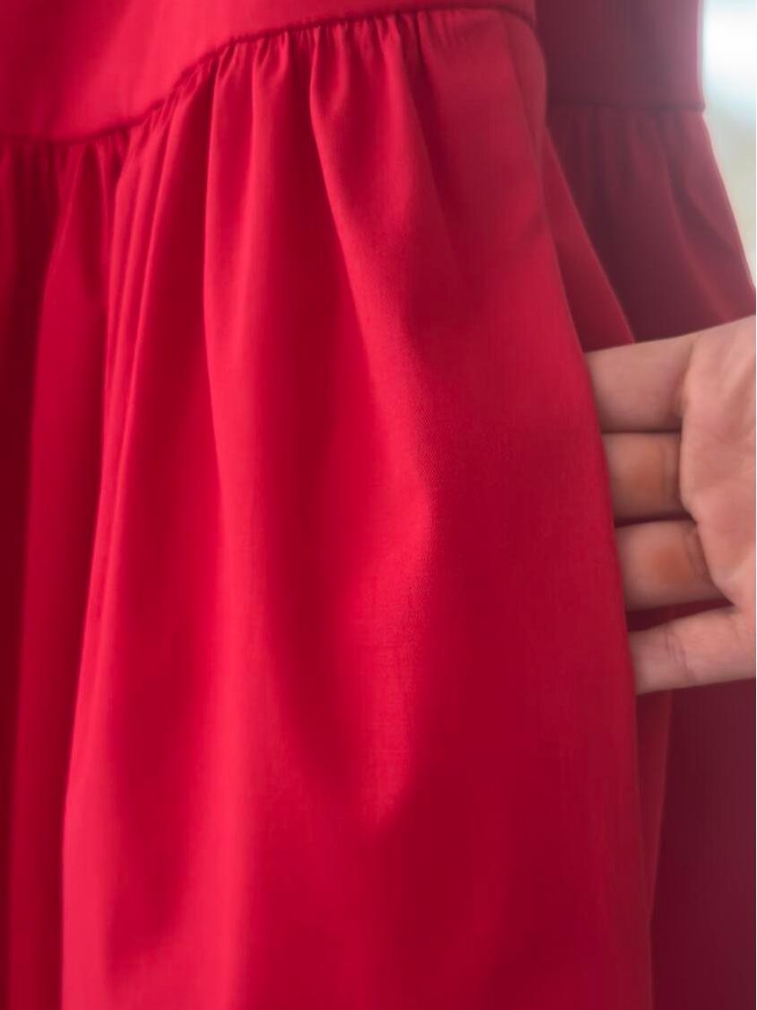 Elegant Sleeveless Dress With Pockets