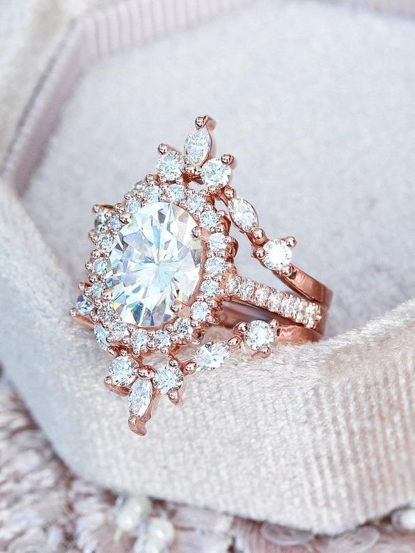 Royal Style Bride Moissanite Rings Set