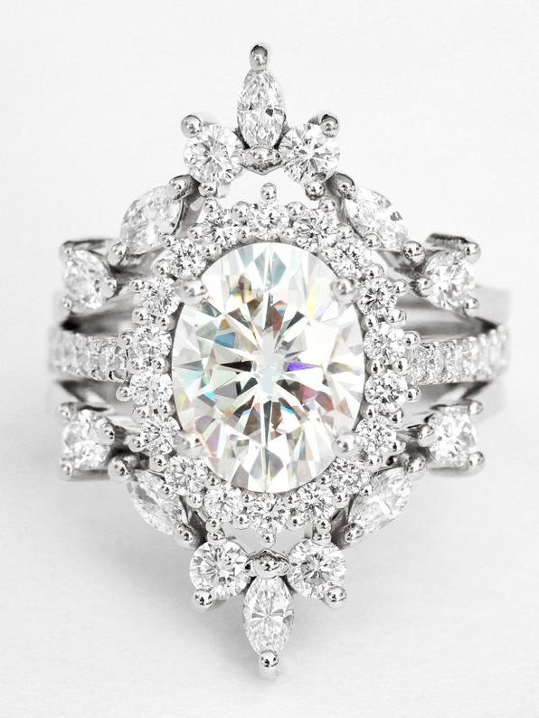 Royal Style Bride Moissanite Rings Set