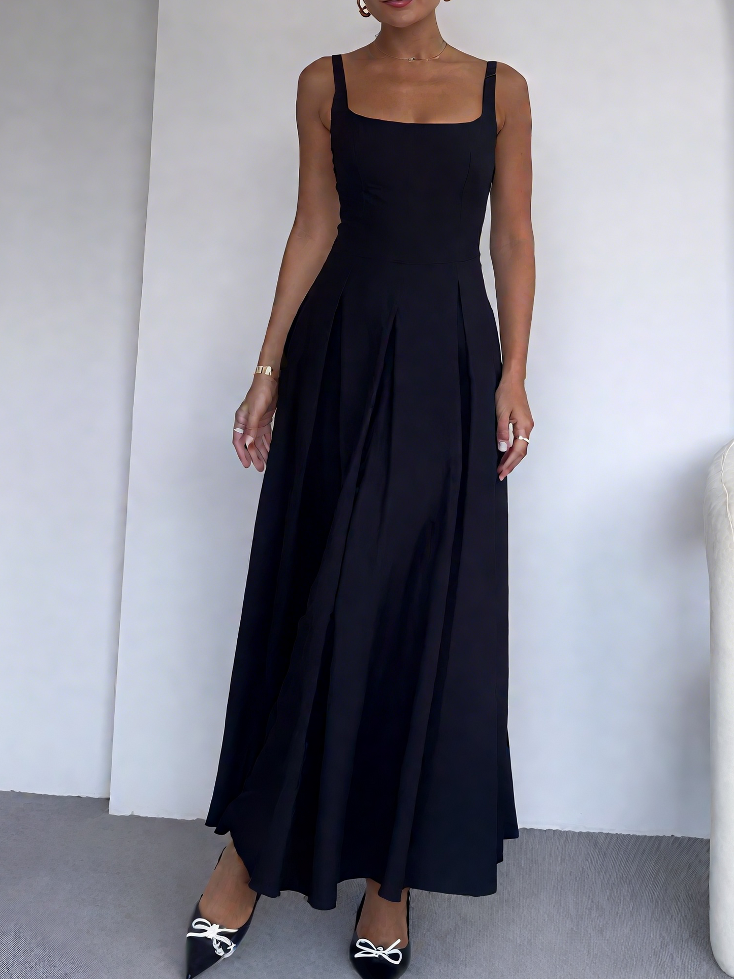 Elegant Square - Neck Sleeveless Maxi Dress