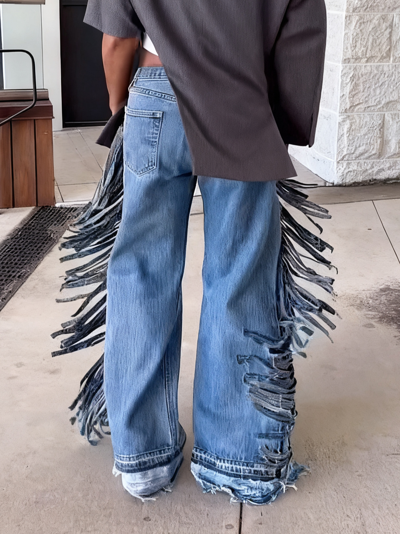 Stylish Elastic Waist Fringe Jeans
