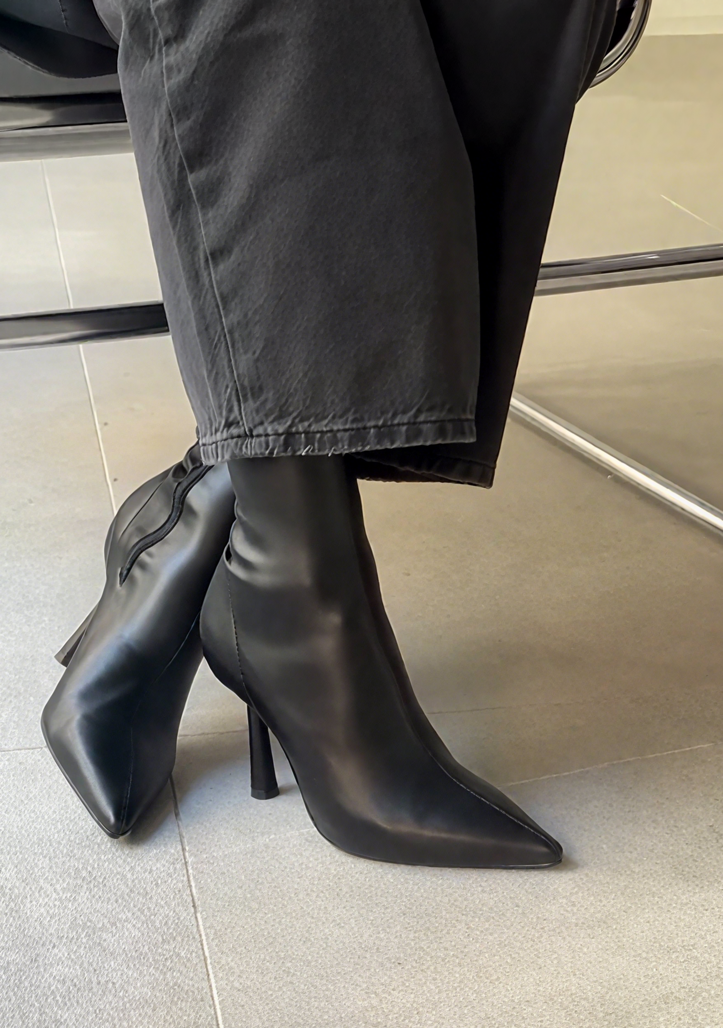 Fashionable Leather Ankle Sock - Style Boots