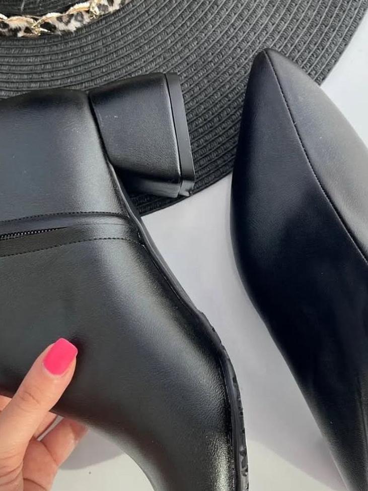 Elegant High - Rise Boots
