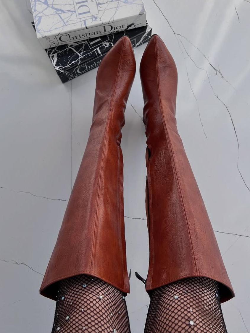 Elegant High - Rise Boots